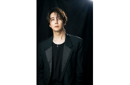SS501として日本武道館公演も成功“永遠のマンネ”キム・ヒョンジュン、20年の芸能活動でぶつかった壁「選択がとても辛いこともありました」支えてくれた家族＆ファンへの想い【モデルプレスインタビュー】