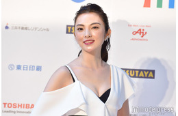 田中麗奈「ある日のお庭」自宅での梅干し作り公開「美しい」「素敵な生活」の声