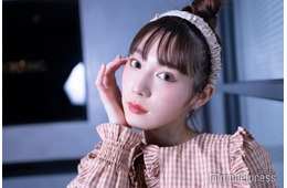 第1子出産の古川優香、家族でのニューボーンフォト公開「ミルクグッジョブ飲み」息子の姿に「可愛すぎる」「幸せ溢れてる」の声