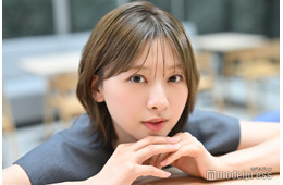 日向坂46富田鈴花、週3ジム通いで体作り 背中トレ・白水着を着ない…1st写真集に詰め込んだ“こだわり”【「鈴花サーキット」インタビュー】