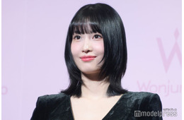 TWICEモモ、美背中全開トップス姿披露「縦線すごい」「引き締まってる」注目の声