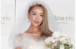 GENKING.“ド派手”水着ショット公開「手足長い」「可愛くてセクシー」の声