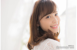 久慈暁子アナ、美肩見せ華やかワンピース姿に反響「可愛すぎる」「お似合いです」の声