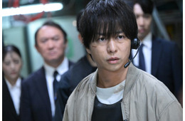 櫻井翔主演「放送局占拠」般若・化け猫・河童の正体判明「潜入兄妹」世界線と繋がる展開に