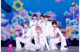 NCT WISHサクヤのピンクヘアに歓声 デビューステージから約1年半で再び東京ドームに【SMTOWN LIVE 2025 in TOKYO】
