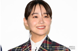 奈緒、水着姿の遊泳ショット公開「気持ち良さそう」「可愛いが渋滞」の声