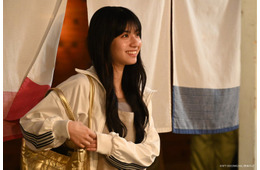 向井怜衣“ご当地アイドル”に オリジナルの振り付け＆楽曲披露【ミッドナイト屋台2】