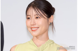 有村架純、美脚＆美ウエスト大胆披露 セットアップ着こなす姿に「どうなってるの？」「スタイル抜群」の声