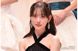 堀未央奈、膝上ミニスカから美脚スラリ 爽やか私服ショットに「スタイル抜群」「夏っぽい」と反響