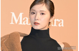 松岡茉優「ちはやふる」映画シリーズの秘蔵写真＆當真あみとの2ショット公開「品格が半端ない」「詩暢ちゃんにまた会えて嬉しい」反響続々