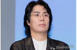 令和ロマンくるま、初出演映画舞台挨拶で共演俳優と“衣装被り”「なんでこんな男前と…」【ミーツ・ザ・ワールド】