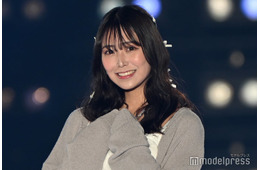 白間美瑠、ピンク水着で美ボディ解放「大自然で気持ちよさそう」「美しすぎる」の声