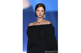 生見愛瑠、美肩＆デコルテ際立つオフショル姿【TGC北九州2025】