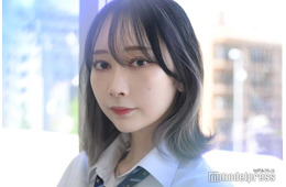 くれまぐ・浅見めい、美肩際立つオフショル姿に反響「華奢」「圧倒的美」