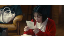 「匿名の恋人たち」「グラスハート」同じ世界線で繋がっていた サプライズ仕掛けが話題「小栗旬から佐藤健へ差し入れ?」