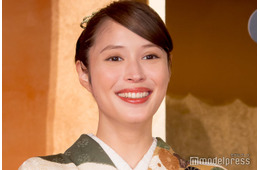 広瀬アリス、“全身タイツ姿”でも堂々撮影「モヤモヤを発散させるかのように」ムロツヨシは佇まいを称賛【新解釈・幕末伝】