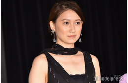 大野いと、美脚スラリの冬コーデ披露「驚くほど脚長い」「写真集みたい」と反響