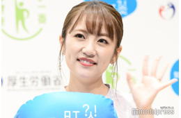 高橋みなみ、透けタイツで脚線美際立つ秋コーデ披露「セクシー」「着こなし上手」と話題