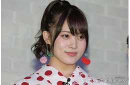 元AKB48岡部麟、グッズ取り入れた美脚コーデ披露「脚長い」「合わせ方おしゃれ」の声