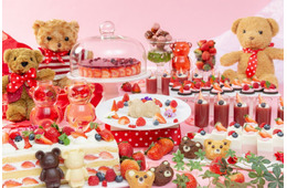 テディベア×いちごのスイーツビュッフェ、ホテル京阪で開催 眠るクマのババロアなど20種