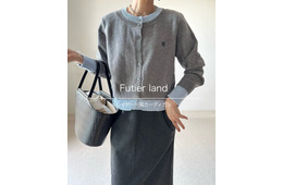 １枚あると使える！トレンドのレイヤード風カーデなら、着るだけで脱・地味を達成【40代の毎日コーデ】