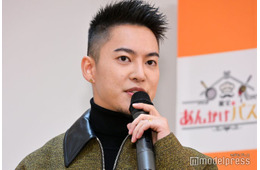 三山凌輝、結婚＆グループ脱退後初の公の場 左薬指にゴールドの指輪輝く