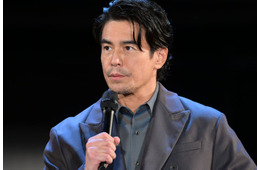 伊藤英明「東京コミコン」登壇で喜び「夢が叶いました」号外配布で観客殺到・作品の反響も明かす