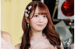 ＝LOVE大谷映美里、スラリ美脚輝くミニ丈ドレスコートに反響続々「令和の紗絵子さん」「理想のスタイル」