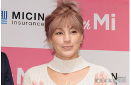 梅宮アンナ、父・辰夫さんの命日に思い出の写真公開「愛が溢れてる」「家族思いなの伝わる」の声