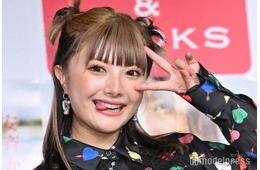 安斉かれん、ミニスカコーデで美脚スラリ「ヒョウ柄が似合う」「可愛すぎる」と反響