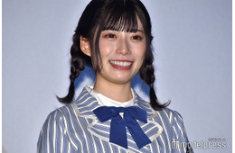 元日向坂46東村芽依、ミニスカ黒タイツで美脚際立つ「冬コーデ似合う」「透明感溢れてる」の声
