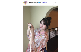 美人インフルエンサー、ショーパン姿で美脚披露「脚長い」「小顔が際立ってる」と熱視線