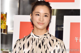 高橋メアリージュン、両親の写真公開 地元で過ごしたクリスマスショットに「親孝行で素敵」「幸せな空気感が伝わってくる」の声