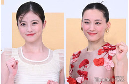 【紅白本番】綾瀬はるか＆今田美桜、3度目の衣装チェンジで印象一変 ネットでも話題に「カラーが逆転」