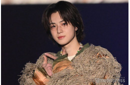 INI佐野雄大、初ランウェイで爽やかな微笑み「Log in to us！」ポーズも【TGCしずおか2026】