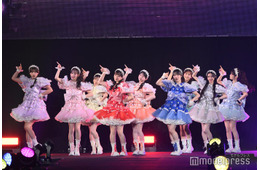 カワラボ新グループ・MORE STAR、コール&レスポンスで会場盛り上げる 堂々初ランウェイも【カワコレTGC】