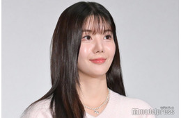 IZ*ONE出身クォン・ウンビ、大胆胸元開き衣装姿披露「美貌が限界突破」「スタイル良すぎ」の声