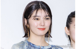 櫻坂46藤吉夏鈴「棒針編み挑戦中」ショット公開に反響「色合い完璧」「上手にできてる」