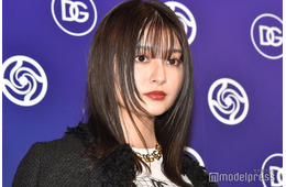 吉川愛、役衣装での“証明写真”が話題「ナチュラルなのに美しすぎる」「見惚れる」と絶賛の声