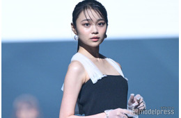 林芽亜里「字が若い」15歳の自分からの直筆手紙公開「最高にエモい」「過去の自分と向き合うの素敵」の声