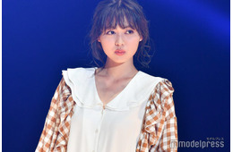 「王様のブランチ」美人リポーター、ミニワンピ姿で抜群スタイル披露「セクシーでキュート」「息を呑む美しさ」の声