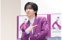 超特急リョウガ、メンバーへの渡し方は？300種ランダムトレカの魅力・記者たちを何度も笑わせた囲み取材の様子【全文／RYOGA THE CARD 〜Eternal Moment〜】