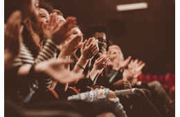 ミュージカルが苦手な夫…人気の舞台に誘われて行くと⇒夫の“まさかの反応”に「妻には驚かれた」