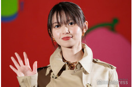 齋藤飛鳥、英国スタイルで登場 学生時代に「好んで聴いていた」バンド明かす