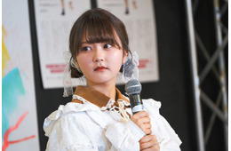 “ぼっち系⼥⼦⼤⽣クリエイター”わたげ、初エッセイ発売記念イベント開催「“ぼっち”を前向きな言葉にしたい」思い明かす【ぼっち⾼校⽣】