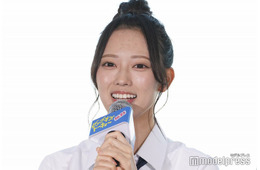 日向坂46清水理央、ミニスカメイド服姿にファン悶絶「可愛すぎて目が離せない」「天使」