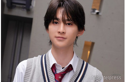 「今日好き」阿部創馬「やっと運転できた」愛車の“アメ車”運転席ショットが話題「左ハンドルカッコよすぎる」「ギャップすごい」