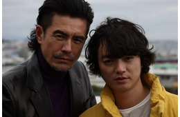 伊藤英明＆染谷将太、W主演で初バディ 小説「国境」が実写映画化決定