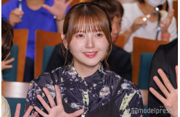 鬼頭明里、シースルー衣装で素肌際立つ「ビジュ最強」「お姫様で可愛すぎる」と反響