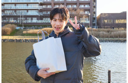 志尊淳＆仁村紗和、新日曜ドラマ「10回切って倒れない木はない」揃ってクランクイン 出会って間もない1話場面写真も公開